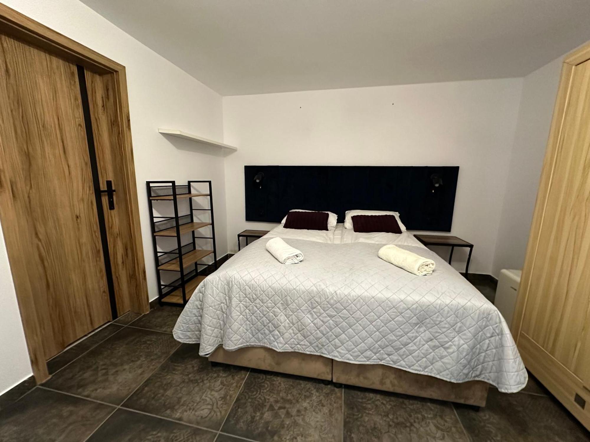 Homestay Poziom -1 *